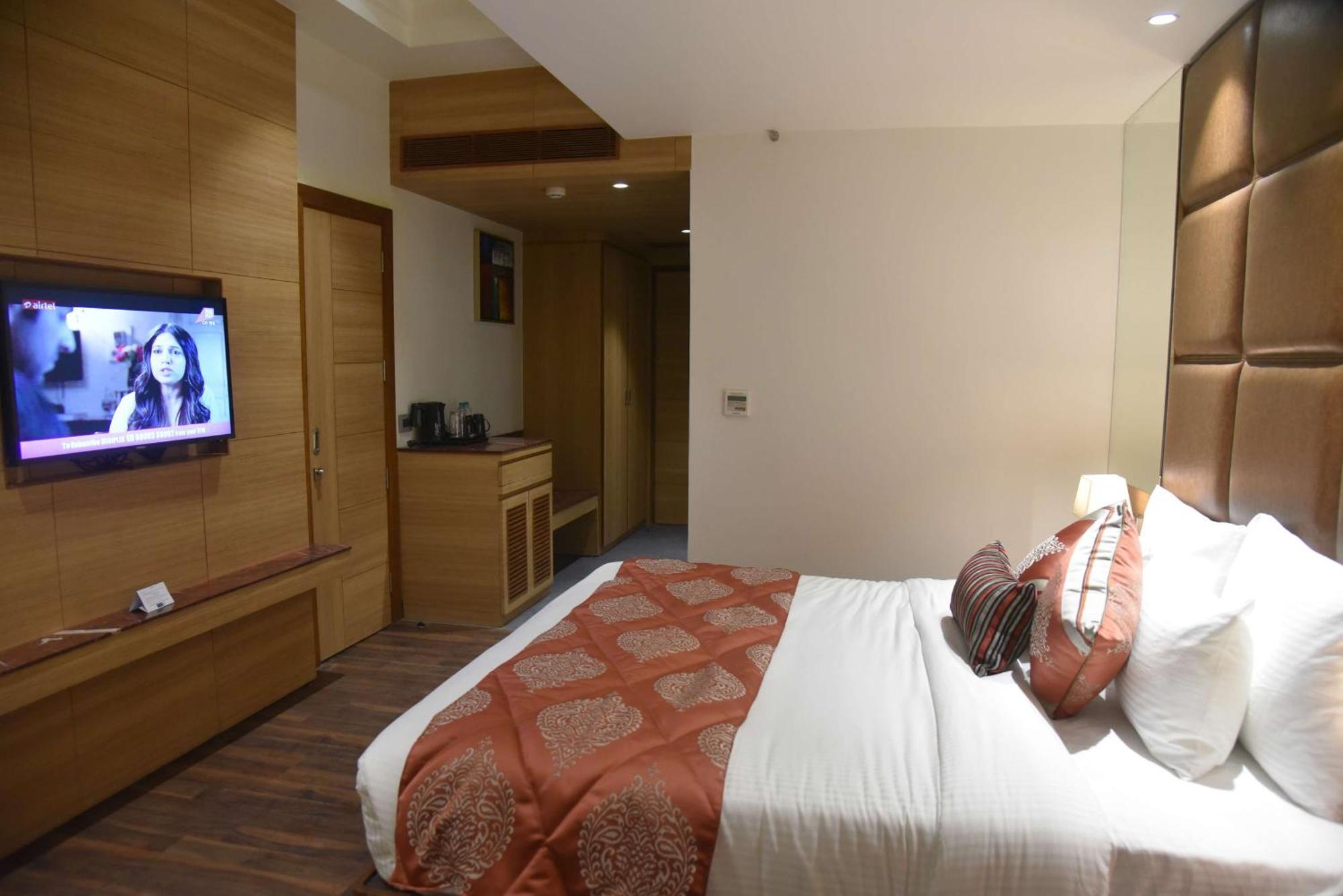 Best Western La Vista Pathankot Exterior photo